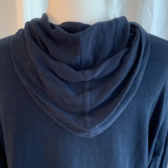Cute banana republic navy lightweight hoodie. Size XL - Picture 4 of 5